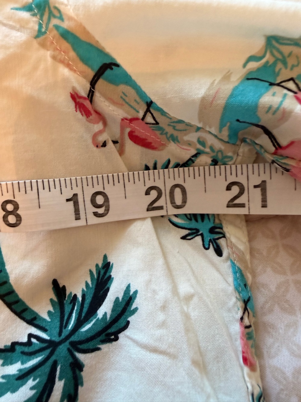 Gitman Bros Vintage
Hawaiian Flamingo Camp Collar Button
Up Shirt Small - Picture 9 of 12